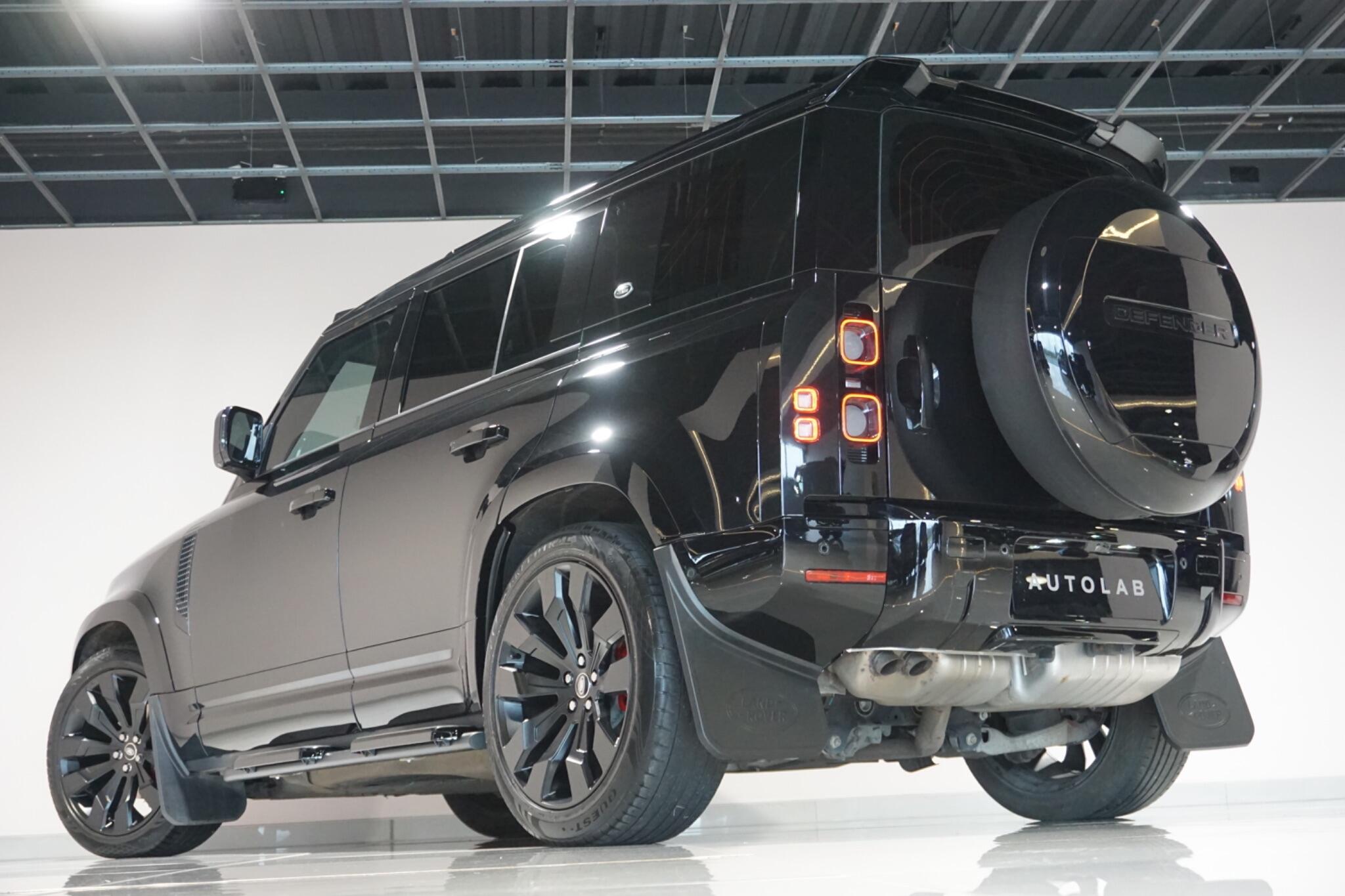 Land Rover Defender 110 3.0 D250 MHEV SE SUV 5dr Diesel Auto 4WD Euro 6 (s/s) (250 ps)